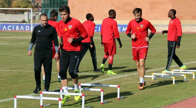 Kayserispor, Gençlerbirliği’ni Eli Boş Göndermek İstiyor