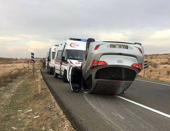 Eski Milletvekili Adayı Zincirleme Kazada Yaralandı