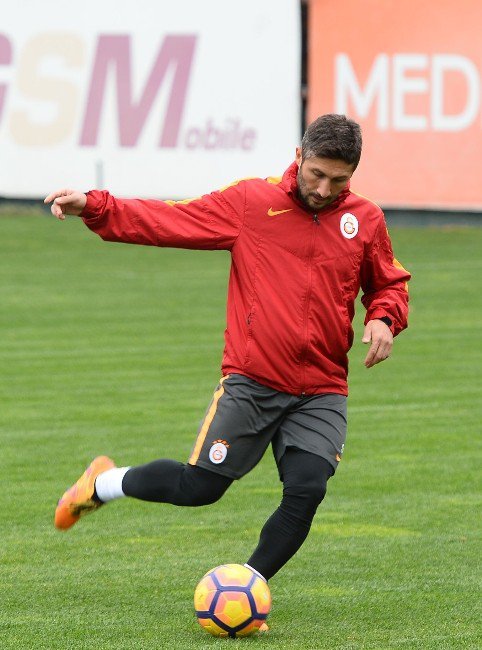 Galatasaray’da Fenerbahçe Derbisinin Hazırlıkları Sürüyor