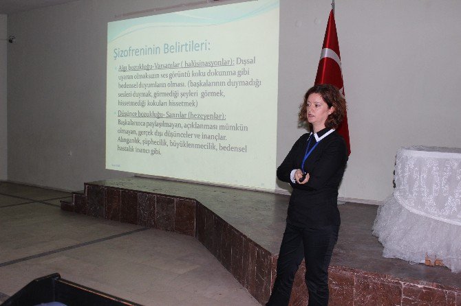 Toplumda Ruh Sağlığı Konulu Seminer Düzenlendi