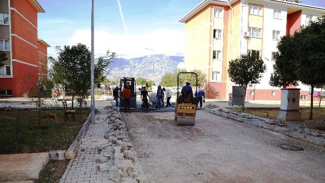 Döşemealtı Belediyesi’nden Toki’ye 2 Bin 500 Metrekare Parke Yol