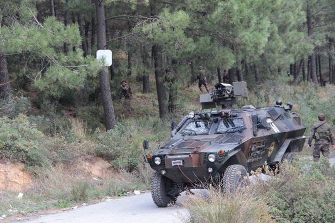 Kartal Ve Sultangazi’de Ormanlık Alanda Polis Uygulaması