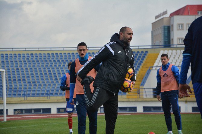 Tudor: “İyi Olduğumuz Sürece Gerisi Bizi İlgilendirmiyor”