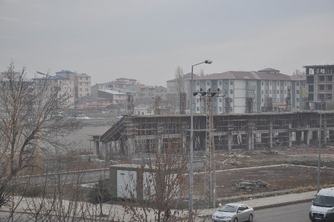 Kars Şehir Stadyumun Yapımı Yılan Hikayesine Döndü