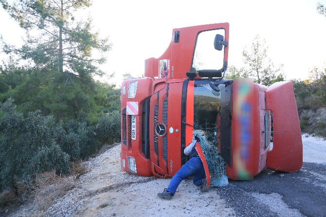 Maden Yolunda Trafik Kazası: 1 Ölü, 1 Yaralı