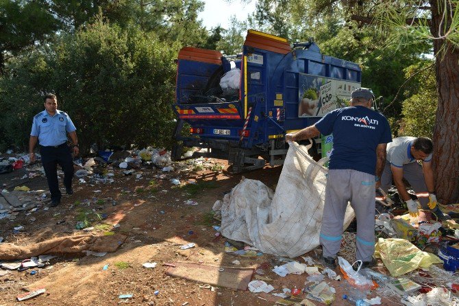 Konyaaltı Belediyesi’nden Çöp Toplayıcıların Depolarına Operasyon.