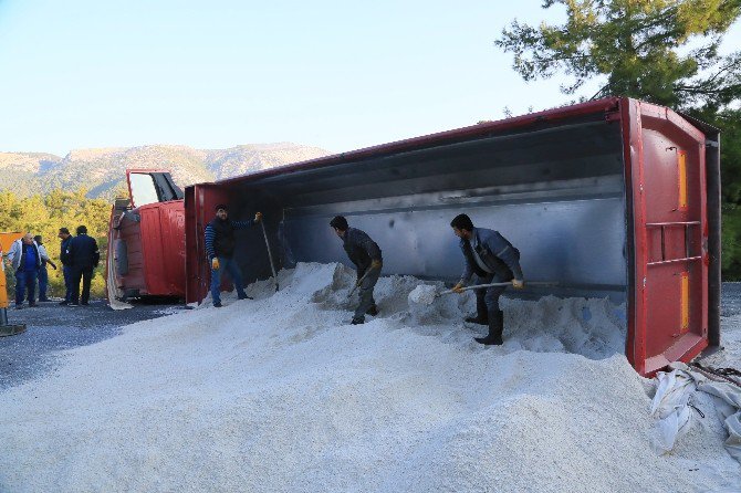 Maden Yolunda Trafik Kazası: 1 Ölü, 1 Yaralı