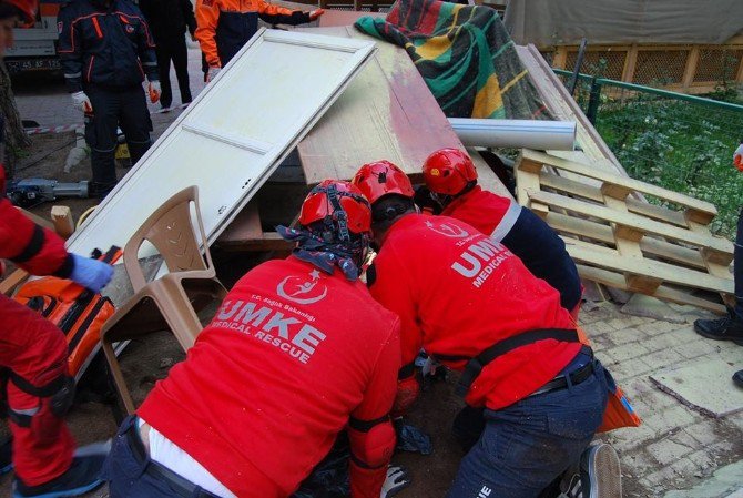 Hastanede Deprem Tatbikatı