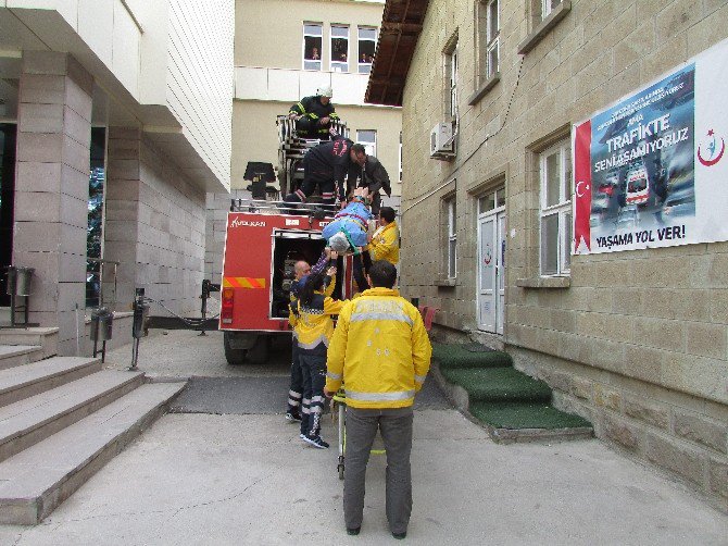 Sandıklı Devlet Hastanesi’nde Yangın Tatbikatı