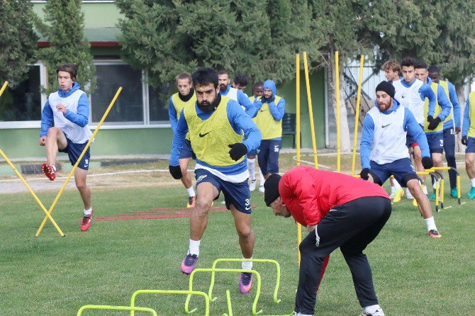 Akhisar Belediyespor, Bursa’ya Bileniyor