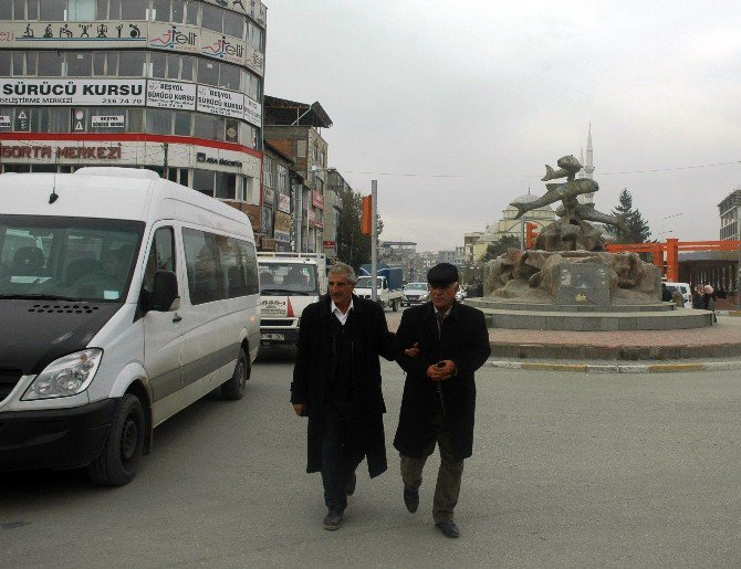 Serbest Pazarlarlar Bölgede Heyecanla Karşılandı