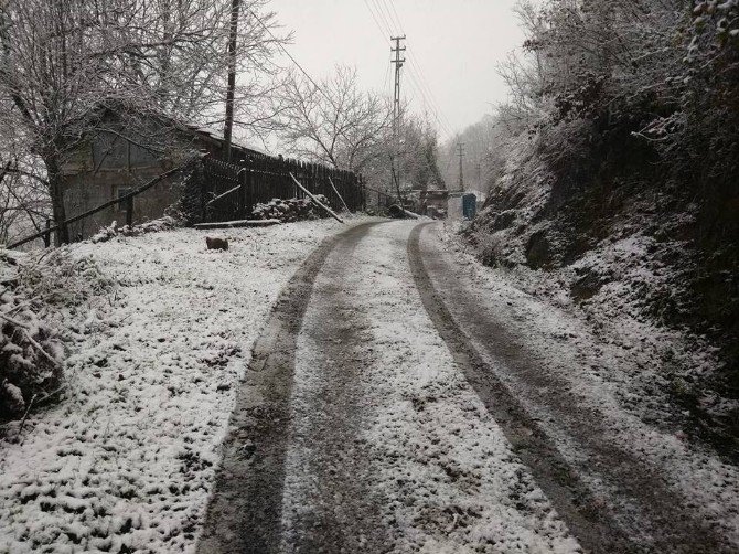 Zonguldak’a Kar Düştü