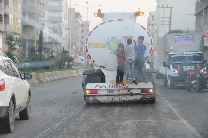 Cizre’de Çocukların Tehlikeli Oyunu