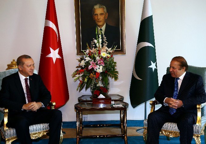 Cumhurbaşkanı Erdoğan, Pakistan Başbakanı Şerif İle Görüşüyor