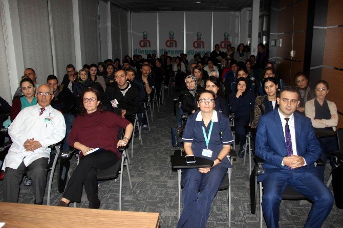 Özel Dünyam Hastanesi’nde Çalışanlar Hasta Hakları Konusunda Bilgilendirildi