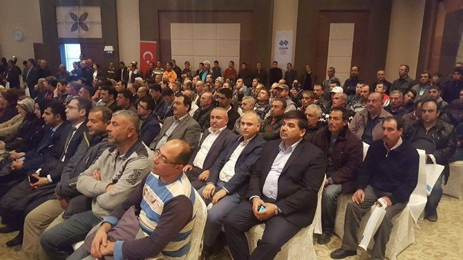 Yeni Anayasa Ve Perspektifinde Sendikal Haklar Semineri’ne Hak-iş’ten Büyük Katılım