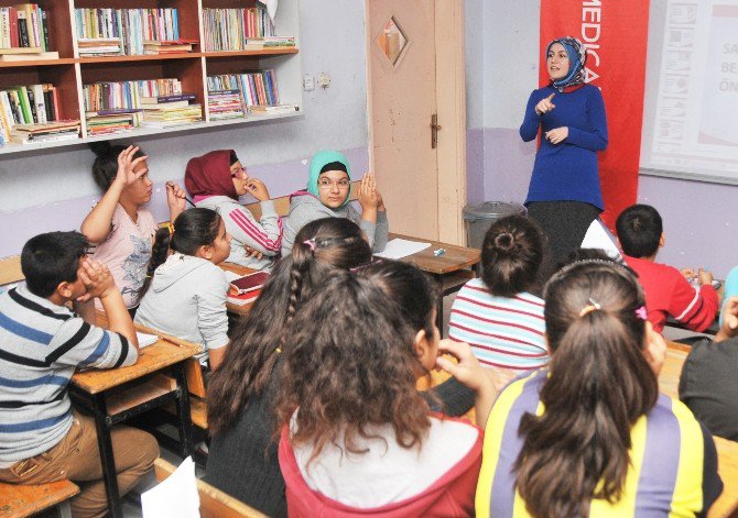 Köy Okulu Öğrencileri Doğru Beslenmeyi Biliyor