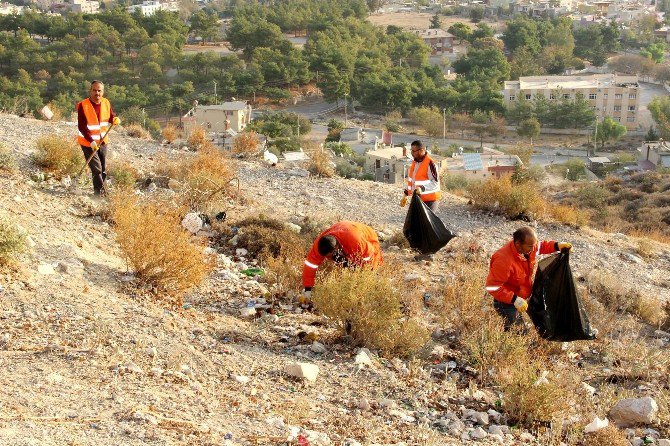 Silifke Kalesi Ve Çevresi Temizleniyor