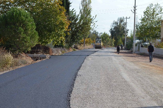 Döşemealtı Yağca’da Sıcak Asfalt Çalışması