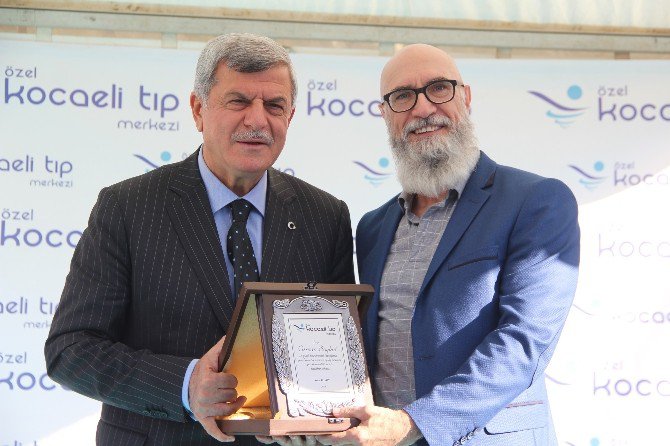 Kocaeli Tıp Merkezinin Yeni Binası Hizmete Açıldı