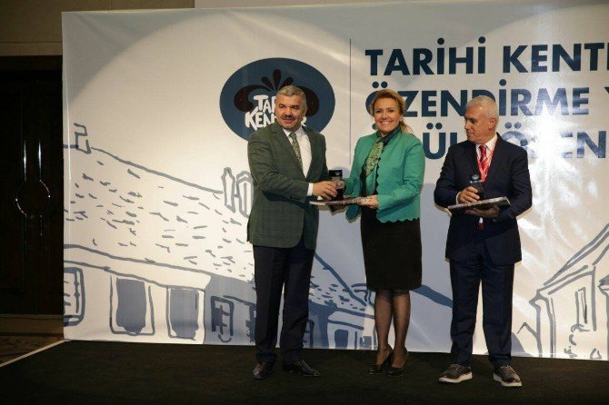 Tarihi Kentler Birliği’nden Büyükşehir’e Ödül