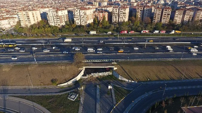 Karadeniz Fıkrası Gibi Alt Geçit