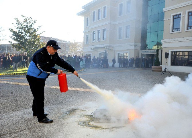 Belediyede Nefes Kesen Tatbikat