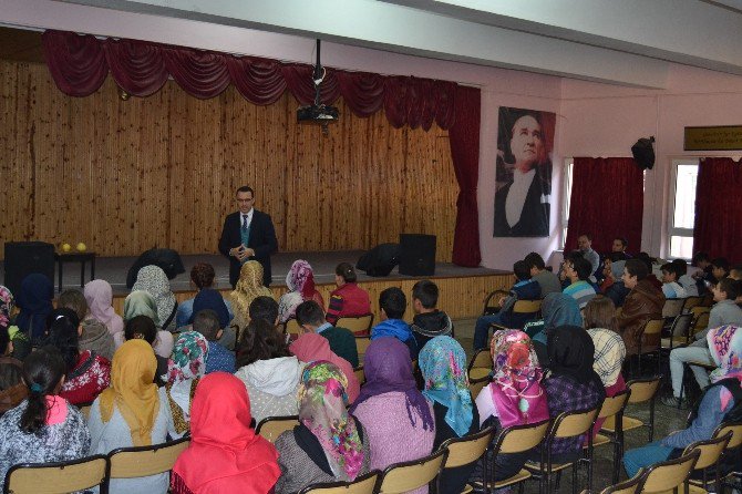 Taraklı’da Öğrencilere ‘Hayatımız Sınav’ Semineri