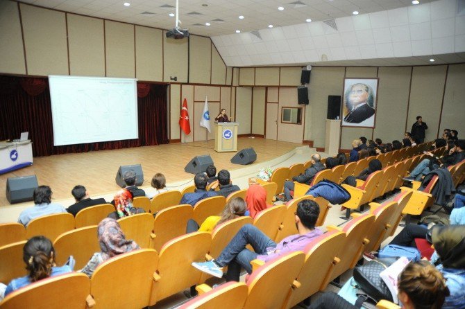 Yyü’de “Uzay Radyasyon Ortamı Test Laboratuvarı Projesi” Konferansı