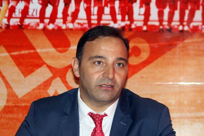 Fuat Çapa: "Oyuncularım Her Geçen Gün İyiye Gidiyor”