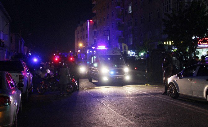 Diyarbakır’da Polise Saldırı: 1 Polis Yaralı