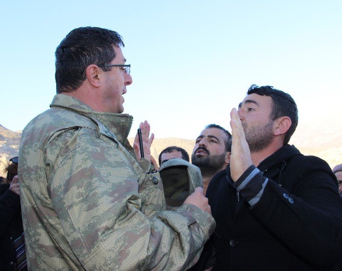 Enerji Ve Tabii Kaynaklar Bakanı Albayrak, Göcük Bölgesinde İnceleme Yaptı