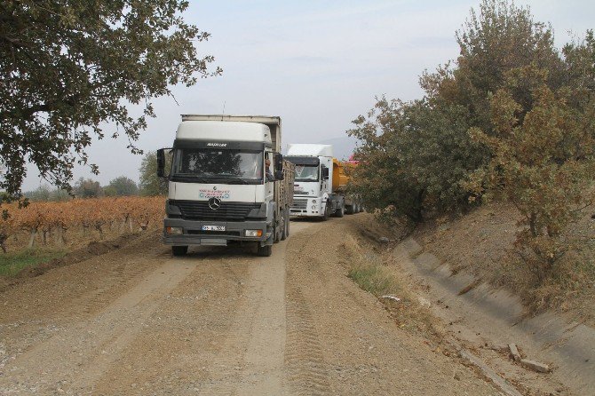 Doğuşlar Ve Kertil’de Asfalt Öncesi Yol Çalışması