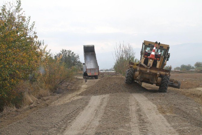 Doğuşlar Ve Kertil’de Asfalt Öncesi Yol Çalışması