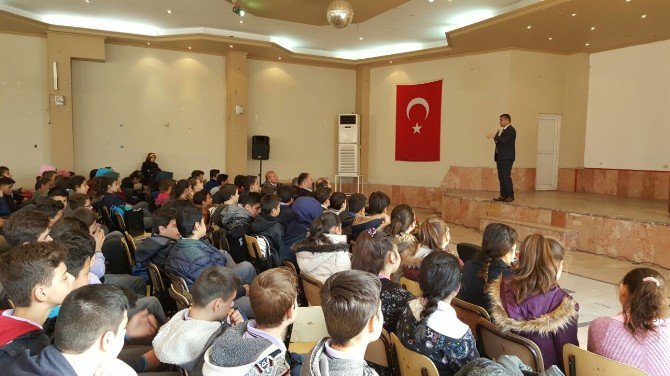 Osmaneli’de 8.ci Sınıf Öğrencilerine Sınav Öncesi Motivasyon Ve Başarı Semineri