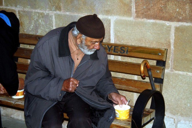 Sabah Namazı Sonrası Çorbalar Yozgat Belediyesi’nden