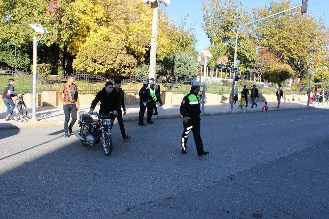 Motosiklet Uygulamaları Aralıksız Devam Ediyor