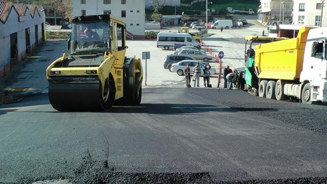 Akçakoca’da Asfaltlama Çalışmaları Sürüyor