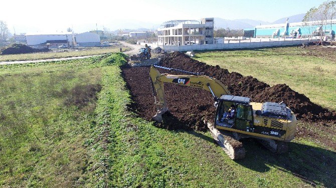 Başiskele’de Çalışmalar Devam Ediyor