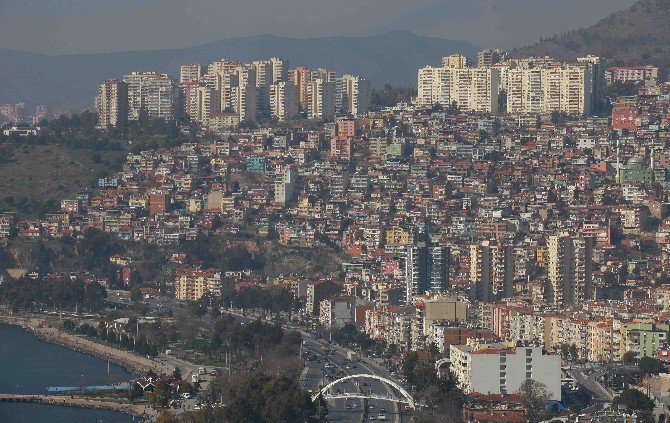 Bayraklı’da Borçlar Yapılandırılıyor