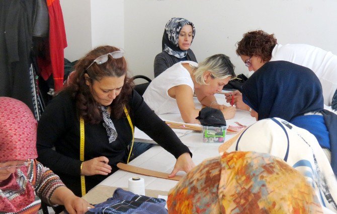 Busmek Mudanya’da Aile Gelirlerine Ve Esnafa Kazanım Sağlıyor