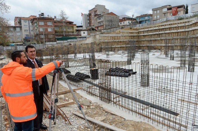 Demirtaş’ta Meydan Çalışmaları Hızla Devam Ediyor