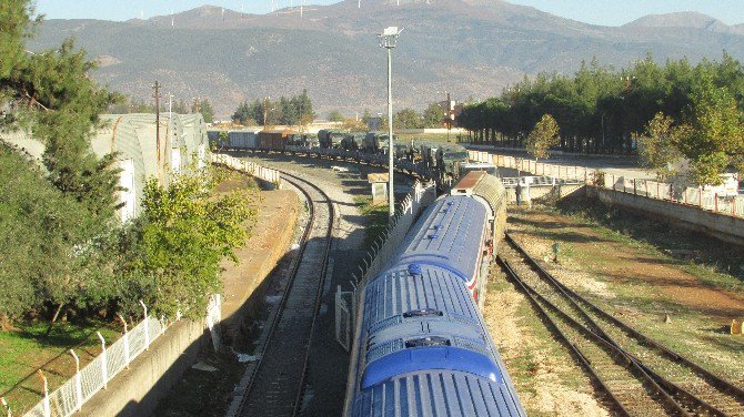 Maltepe 2. Zırhlı Tugay Komutanlığının Taşınması Devam Ediyor