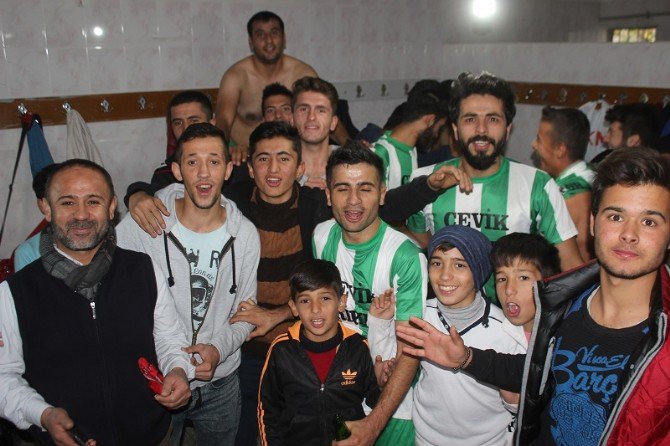 Yavuzelispor Deplasmanda Güldü