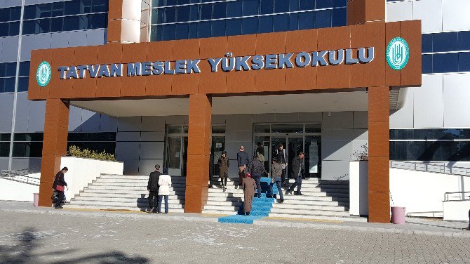 Kpss Ortaöğretim Oturumu Tatvan’da Başladı