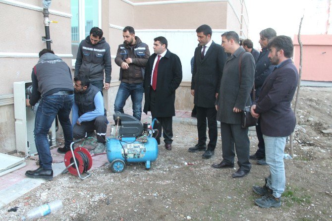 Atatürk Anadolu Lisesi Doğalgaza Kavuştu