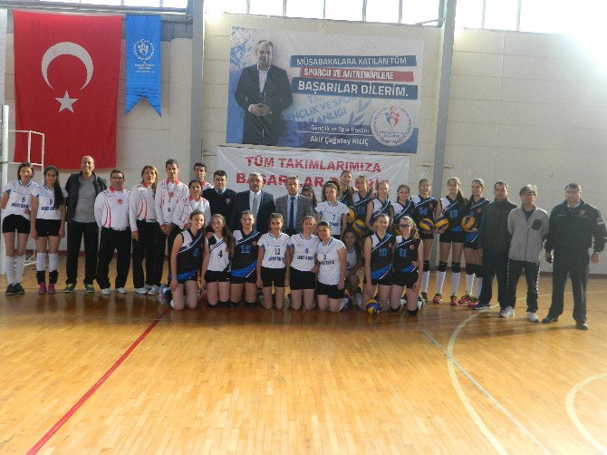 Okul Sporları Sezonu Serik’te Voleybol İle Başladı