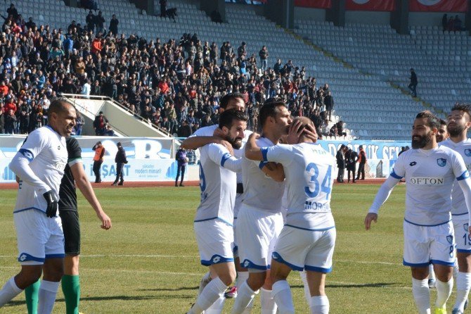 Bb Erzurumspor Teknik Direktörü Yıldırım: “Kazandık, Yolumuza Devam Ediyoruz”