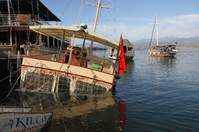 Fethiye’de Günlük Gezi Teknesi Battı