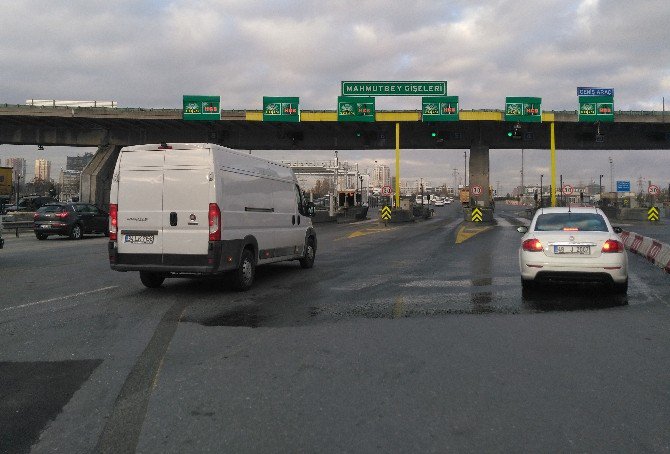 Mahmutbey Gişelerde Serbest Geçişler Başladı, Trafik Yoğunluğu Azaldı